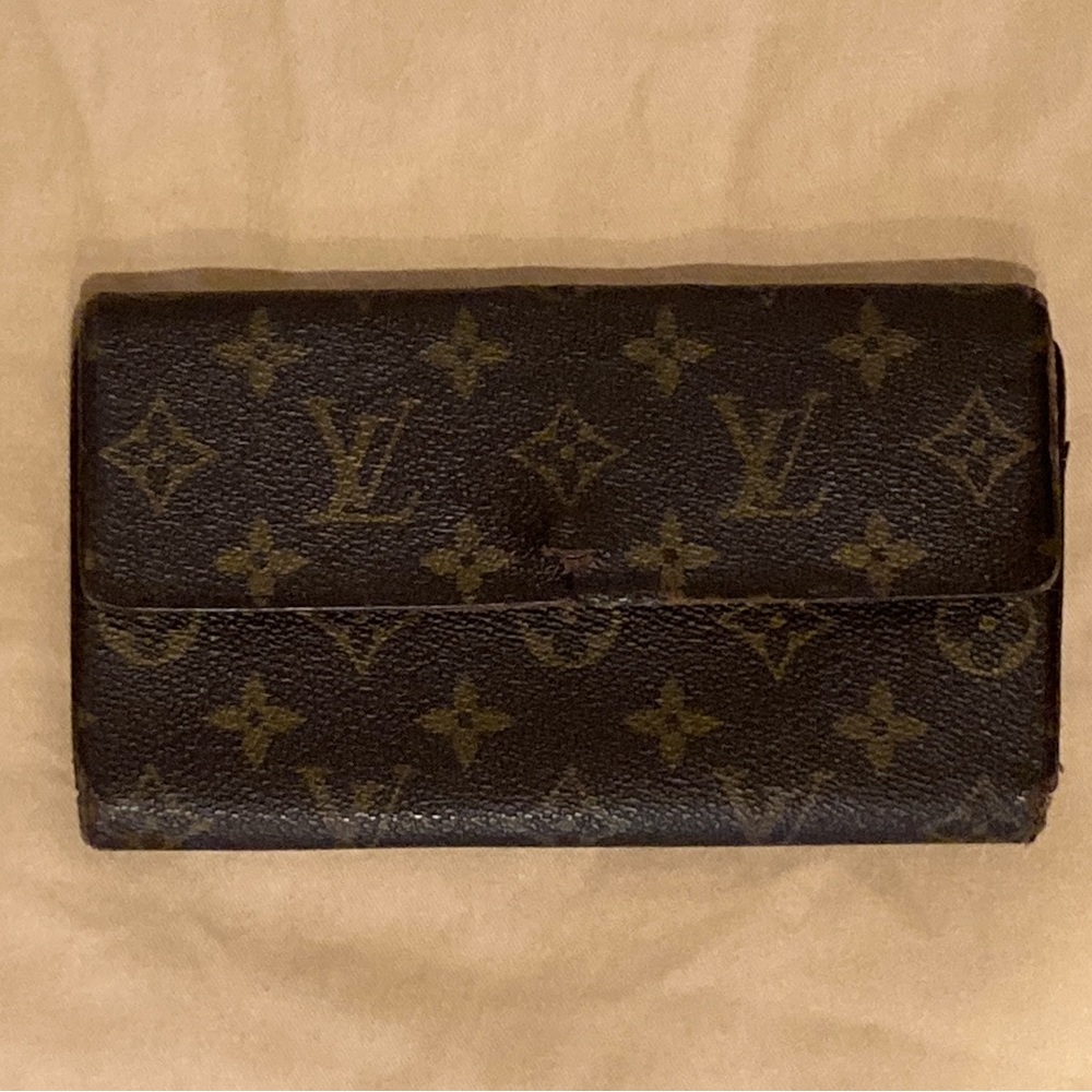 Vintage Monogram Long flap Louis Vuitton Wallet Authentic.